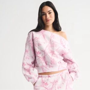 Abercrombie & Fitch Pink Floral Sweatshirt “Sunday Slash Top”